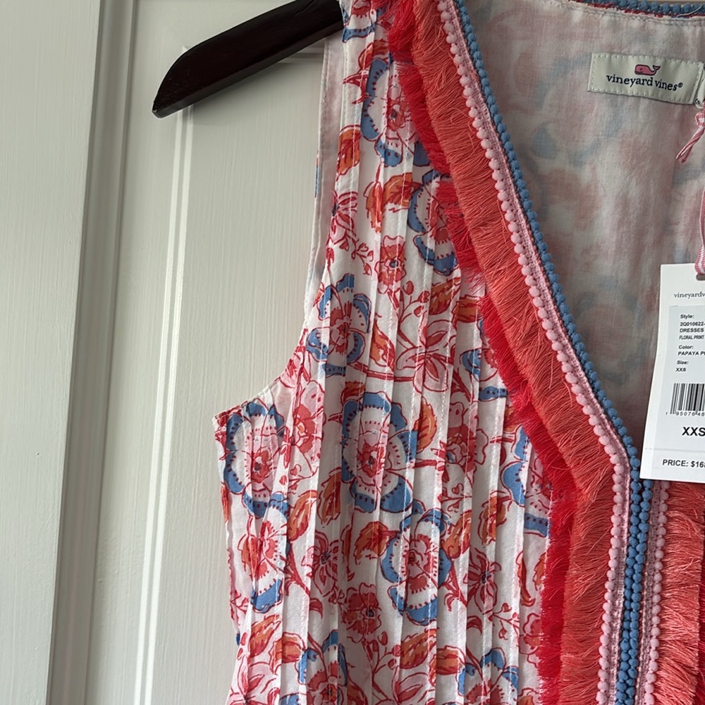 NWT Vineyard Vines floral print pin tuck dress - Picture 4 of 8